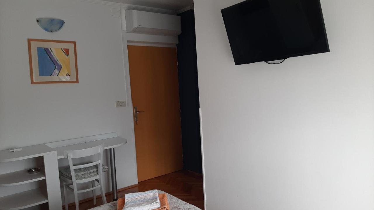 Rooms Neda 拉布 外观 照片