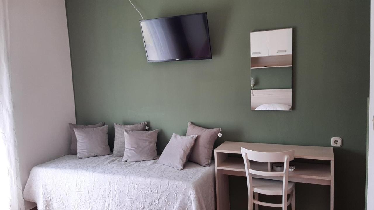 Rooms Neda 拉布 外观 照片