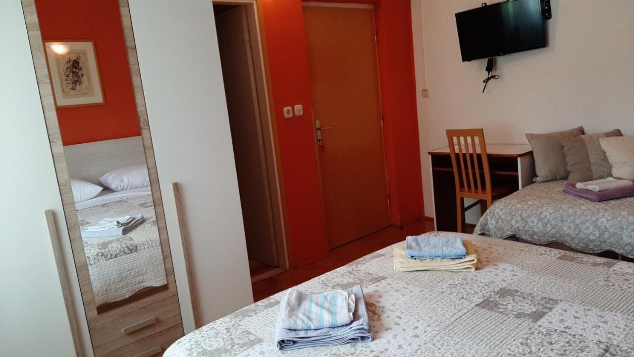 Rooms Neda 拉布 外观 照片