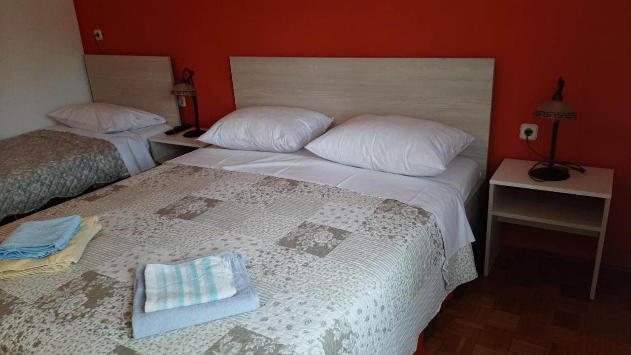 Rooms Neda 拉布 外观 照片